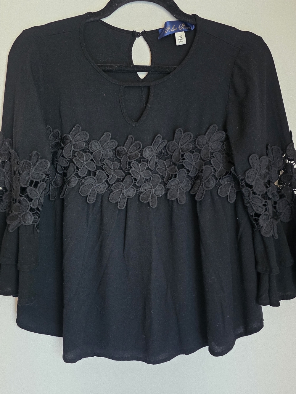 ☆ Blue Rain Black Gauze Top W/Crochet Floral Insets Size M - Picture 2 of 13